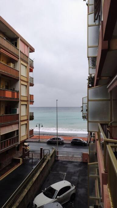 Appartamento Mama Monolocale Terrazzo Vista Mare Вентимиля Екстериор снимка